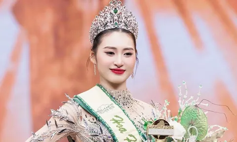 Nhan sắc trong trẻo của cô gái 19 tuổi vừa trở thành Hoa hậu Trái Đất Việt Nam