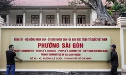 Trụ sở quận 1,TP.HCM đã đổi bảng tên thành phường Sài Gòn