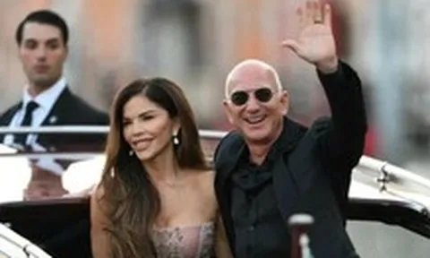 Đám cưới tỉ phú Jeff Bezos khép lại với tiệc ngủ hoành tráng, bất chấp biểu tình căng thẳng