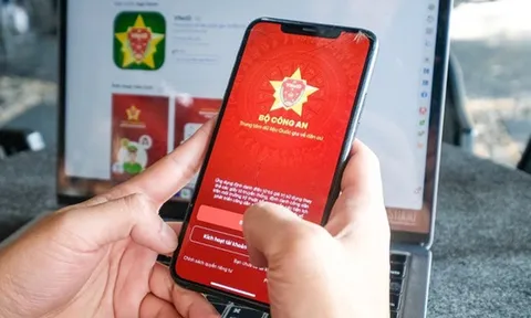 Hàng triệu người đang đổ xô vào "siêu ứng dụng" VNeID để làm việc này