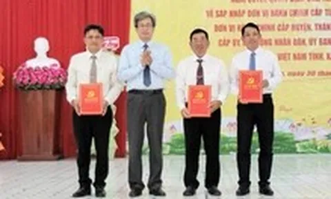 Ai là bí thư, chủ tịch 102 xã, phường và đặc khu của tỉnh An Giang?