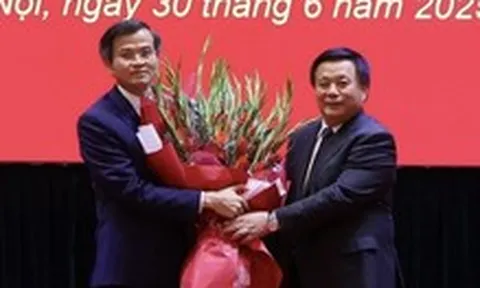 Ông Đoàn Minh Huấn làm phó giám đốc thường trực Học viện Chính trị quốc gia Hồ Chí Minh