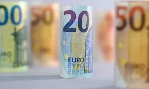 VND tiếp tục mất giá so với Euro, giảm 16% kể từ đầu năm