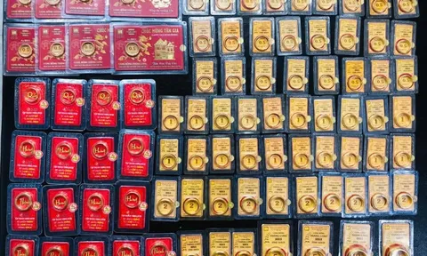 Giá vàng diễn biến lạ