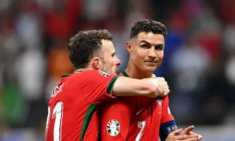 Ronaldo nghẹn ngào tiễn biệt Diogo Jota