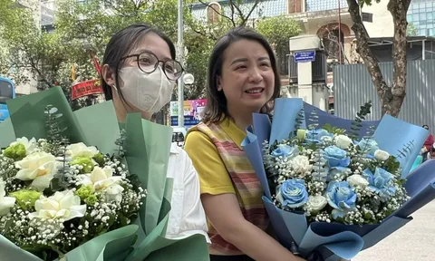 Con trượt lớp 10 công lập: Cha mẹ hãy dành ‘một cái ôm’