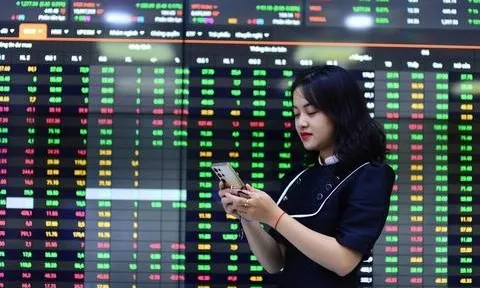 Tiền vào chứng khoán tăng vọt sau thỏa thuận thuế quan mới Mỹ - Việt