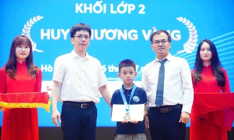 Thí sinh đoạt Huy chương Vàng AIMO 2025: Giải được bài Toán khó như chinh phục 'ngọn núi' cao
