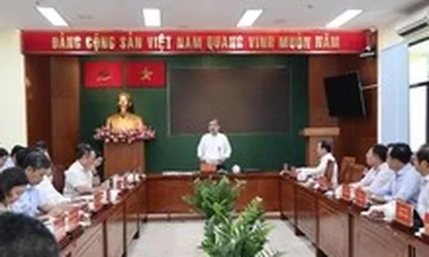 Phó bí thư Nguyễn Phước Lộc làm việc với đảng ủy 17 phường xã TP.HCM