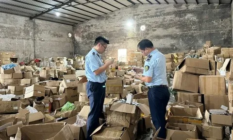 Phát hiện kho hàng vi phạm "khủng", vận hành bằng phần mềm Trung Quốc