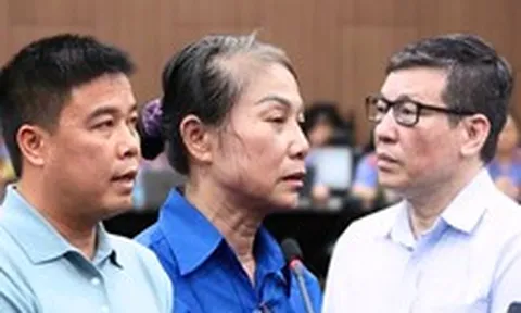 Tòa đang tuyên án cựu bí thư Vĩnh Phúc Hoàng Thị Thúy Lan cùng 40 bị cáo