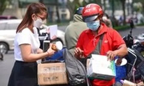Thu thuế VAT tự động với hàng nhập chuyển phát nhanh dưới 1 triệu đồng