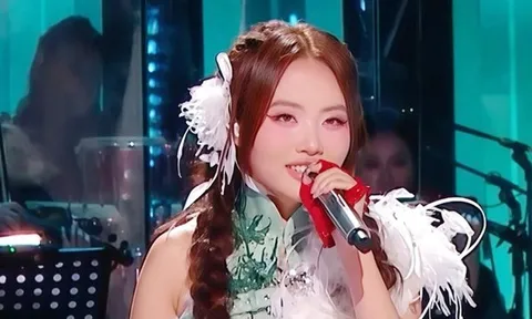 Bán kết Sing! Asia: Phương Mỹ Chi gây ấn tượng khi hát cải lương