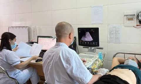 Các cơ sở y tế Hà Nội đổi mới để "giữ chân" người bệnh
