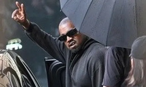 Kanye West bỏ show ở Thượng Hải, fan Trung Quốc bức xúc đòi hoàn vé