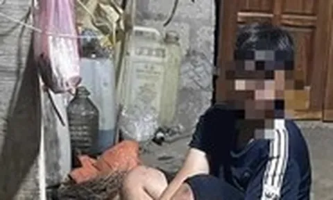 Làm rõ thông tin một học sinh bị xích chân, đánh đập ở Huế