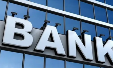 Ngân hàng ồ ạt chuyển sàn: 4/7 mã chuẩn bị niêm yết, thị trường UPCoM sắp vắng bóng ngành bank