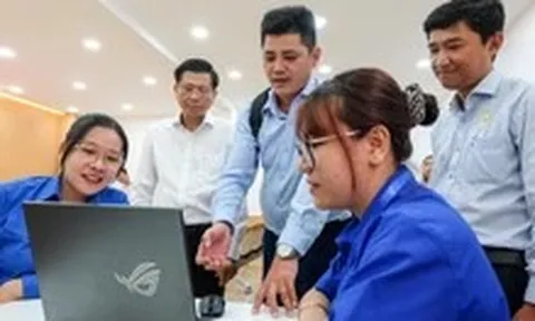 HĐND TP.HCM khảo sát phường Bình Tây: Phong cách làm việc mới, người dân ủng hộ