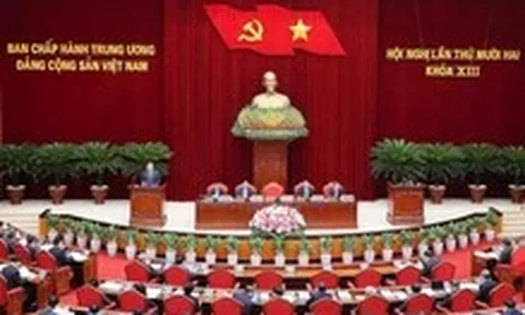 Khai mạc Hội nghị Trung ương lần thứ 12: Xem xét công tác cán bộ, tiếp tục cải cách, đổi mới