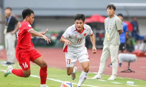 U23 Việt Nam thắng thuyết phục U23 Lào, rộng cửa vào bán kết