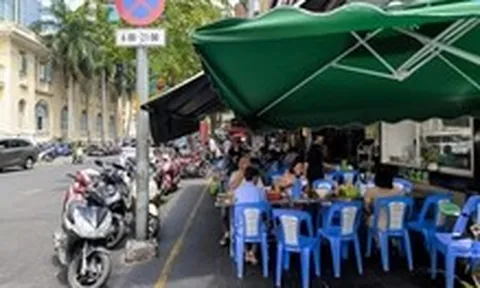 Ngưng dùng tạm vỉa hè có trả phí, sẽ có đề án quản lý vỉa hè cho TP.HCM mới