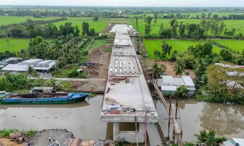 Thủ tướng giao khẩn trương gỡ khó cho các dự án trọng điểm miền Tây