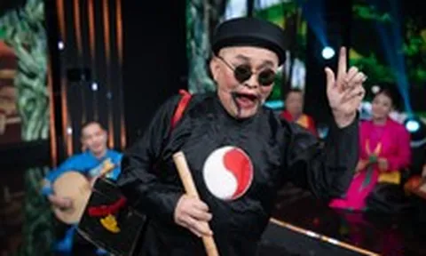 Xuân Hinh kể đời cay đắng không phải ai cũng biết, sắp tới phải rock xẩm mới máu, nhảy tới nóc