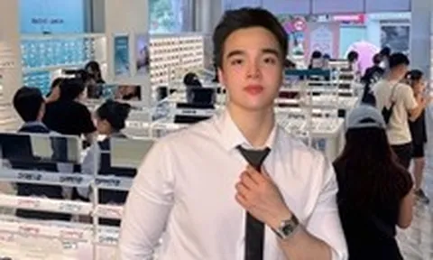 TikToker Tun Phạm và chuỗi mắt kính 'đường ai nấy đi'