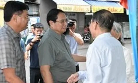 Thủ tướng Phạm Minh Chính thăm, tặng quà nhiều gia đình thương binh ở An Giang