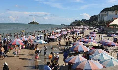 Tạm dừng tour đến vùng bão, bảo đảm an toàn cho khách du lịch