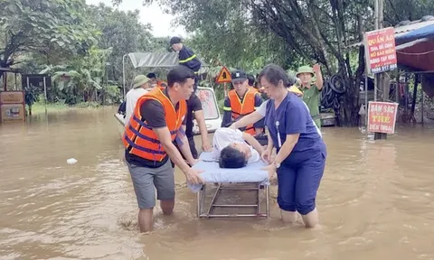 Chuyên gia chỉ mặt những dịch bệnh “ẩn mình” trong mùa mưa bão