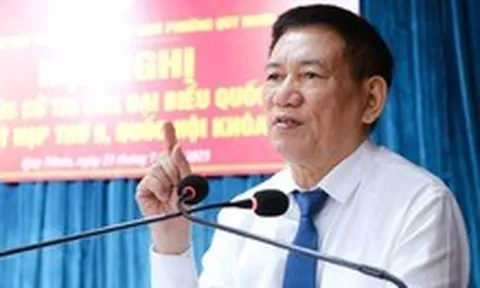 Phó thủ tướng Hồ Đức Phớc đồng quan điểm cử tri về 1 bộ sách giáo khoa