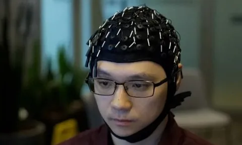 Công nghệ 23/7: AI biến suy nghĩ thành chữ, không cần chip não