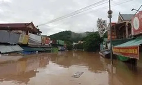 Lũ về chưa từng thấy ở Nghệ An, Thủ tướng yêu cầu ứng phó khẩn cấp mưa lũ trên sông Cả