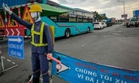 TP.HCM yêu cầu mở lại tỉnh lộ 743, gỡ kẹt nghiêm trọng tại nút Tân Vạn