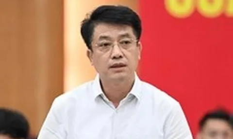Bộ Nội vụ nói về cơ hội làm công chức của người hoạt động không chuyên trách, trí thức trẻ hợp đồng