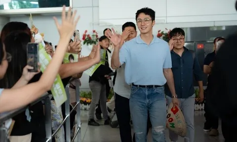 Nam diễn viên nổi tiếng Hàn Quốc đến Việt Nam