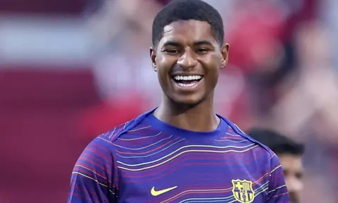 HLV Flick giải thích lý do muốn Rashford đến Barcelona