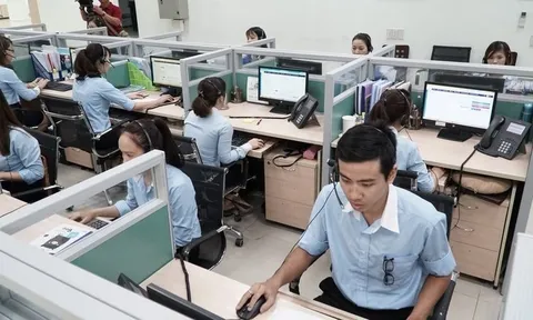 Chuyên gia dự báo 3 công việc dễ bị AI thay thế trong 2 năm tới