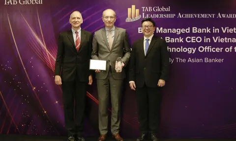 Techcombank được vinh danh 3 giải thưởng xuất sắc từ The Asian Banker