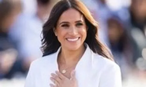 Netflix chia tay, tài chính lao đao: Meghan Markle vẫn mơ thành Anna Wintour mới