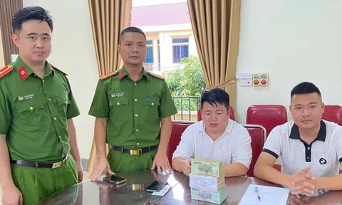 Tài khoản bất ngờ nhận hơn 650 triệu đồng, vội đến công an xã nhờ tìm chủ nhân