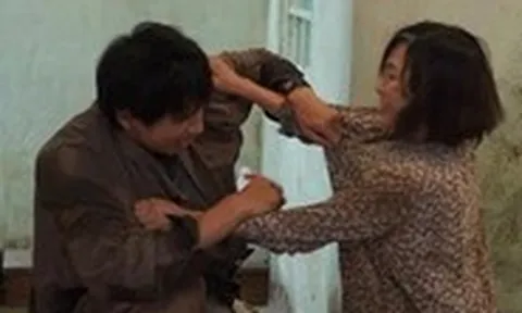Cái kết 'Mang mẹ đi bỏ' chia rẽ khán giả