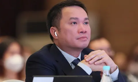 TCBS công bố giá IPO dự kiến, cổ phiếu TCB của Techcombank lập tức tăng trần, tỷ phú Hồ Hùng Anh từng nói: "Khi thời điểm đến, giá trị sẽ bùng nổ"