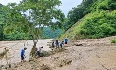 Thời tiết hôm nay 5-8: Bắc Bộ nắng mưa phức tạp, Nam Bộ nắng