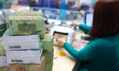Nợ xấu ngân hàng tiếp tục leo thang