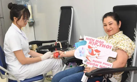 Nối dài giọt máu cứu người