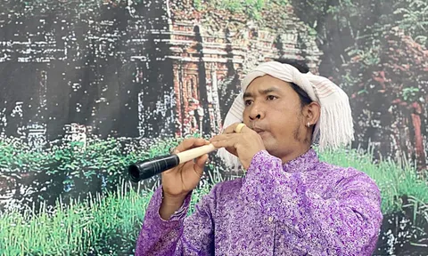 Nửa thế kỷ dựng lại hình hài Mỹ Sơn - Kỳ 5: Tiếng kèn saranai ở thánh địa ngàn năm