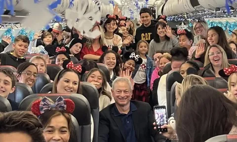 Sự thật về tin Gary Sinise tặng chuyến đi Disney miễn phí cho gia đình tử sĩ