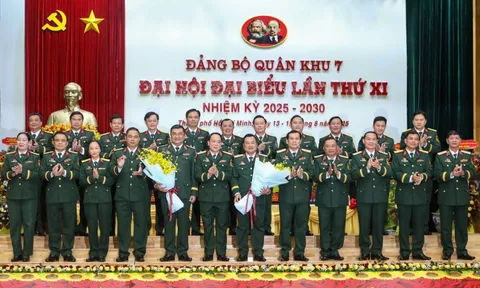 Thiếu tướng Trần Vinh Ngọc giữ chức bí thư Đảng ủy Quân khu 7